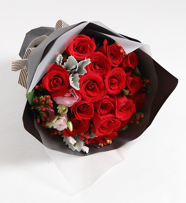 Corolla Red Roses — alternate view