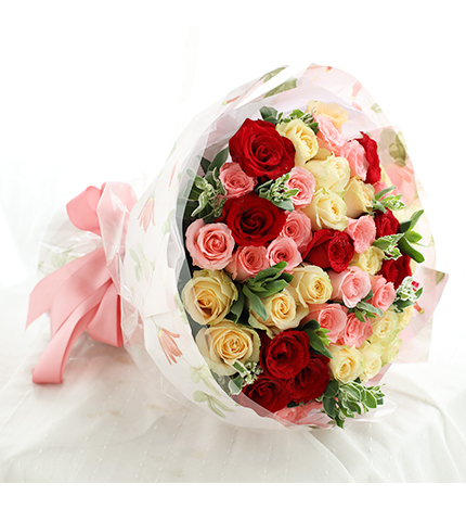 Diana Red Roses — alternate view