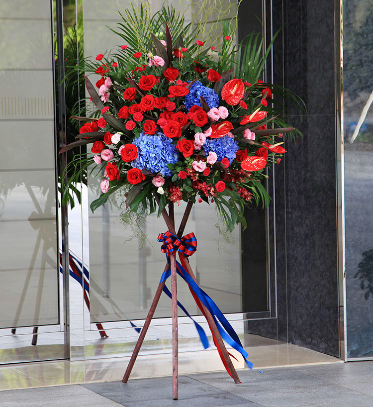 Grand Opening Basket E — alternate view