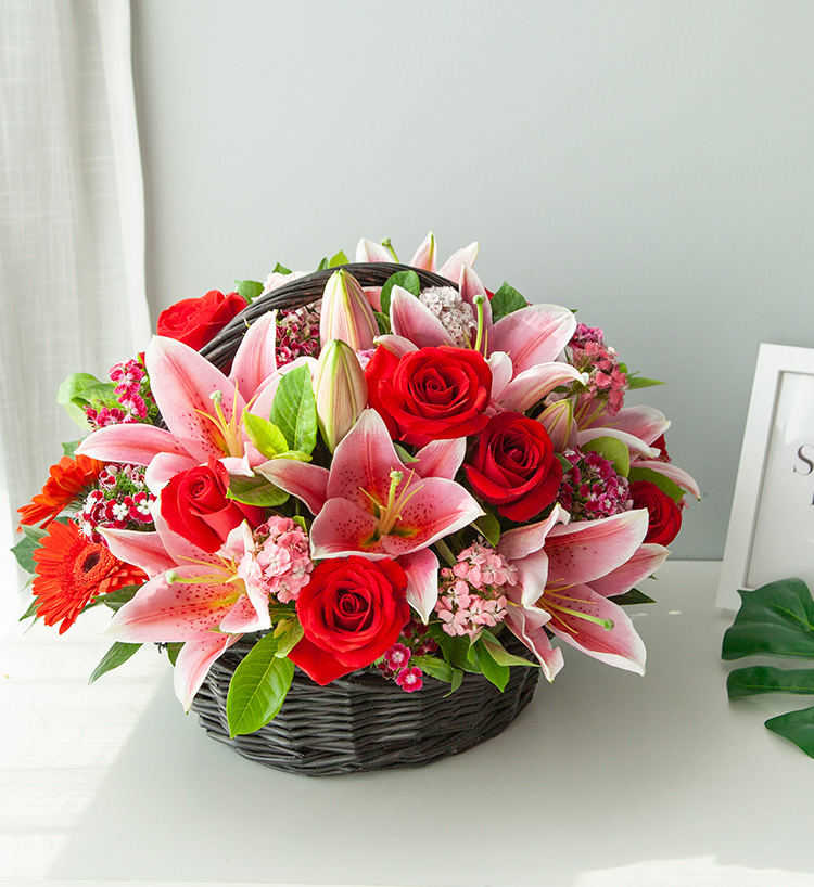 Two Corolla Roses Bouquet