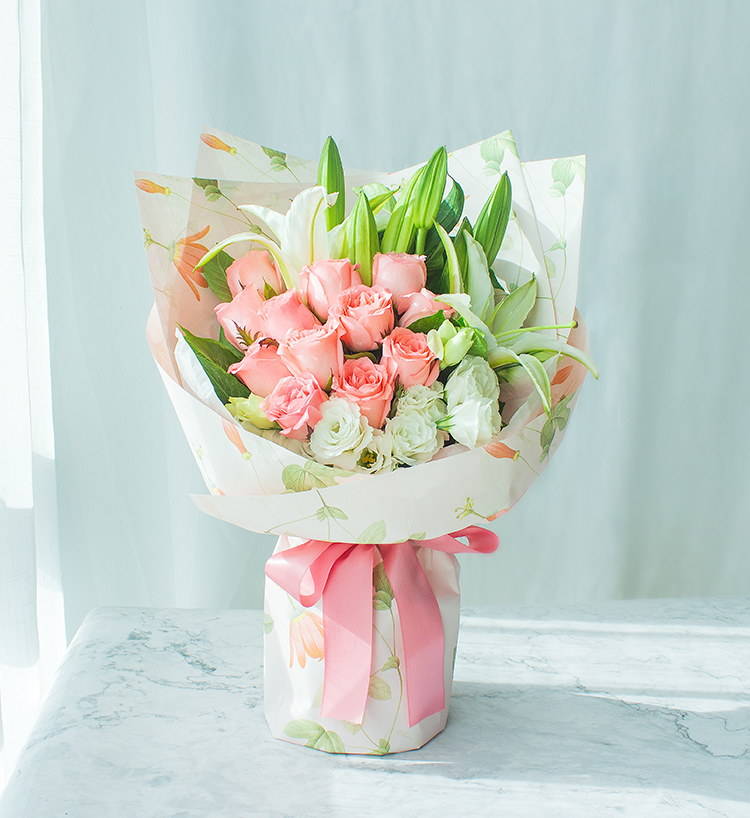 Eleven Roses & White Perfume Lilies & White Lisianthus Bouquet