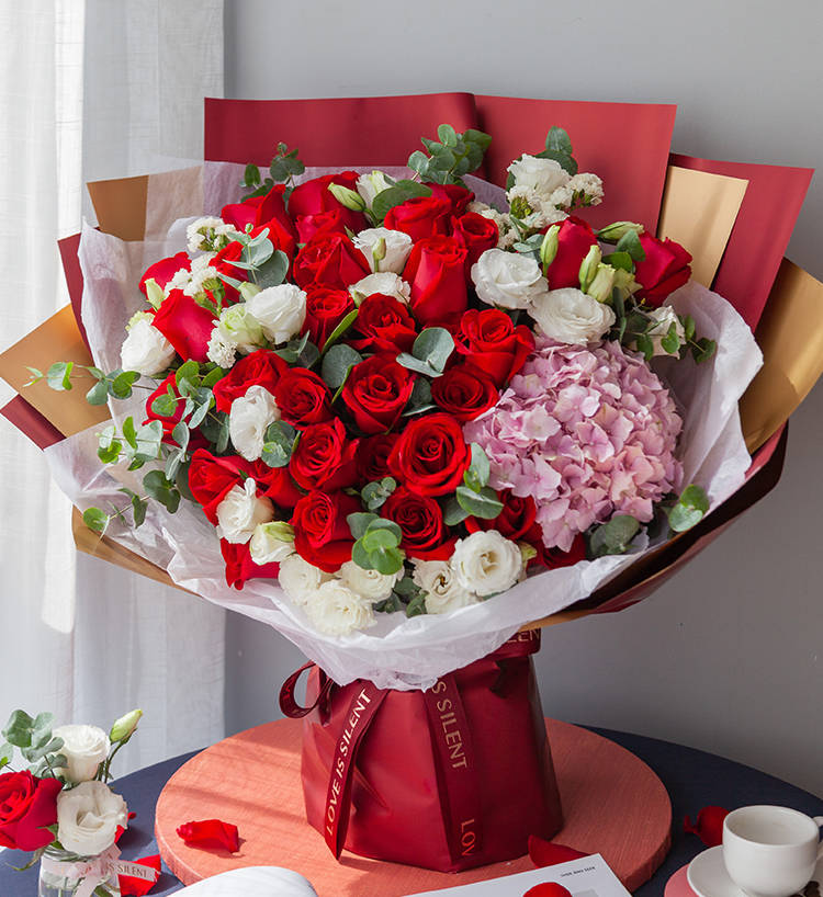 Thirty-three Roses & White Lisianthus Bouquet